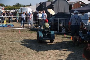 Motoren- und Maschinenschau zu Dreschfest in Sundhausen