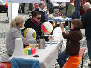 Impressionen von der Woche der Sonne auf dem Rathausplatz