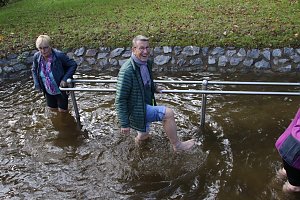 Er&ouml;ffnung des Kneipp Beckens im Stadtpark