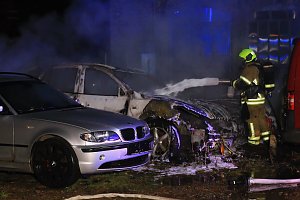 In Nordhausen mussten in der Nacht brennende Fahrzeuge gel&ouml;scht werden