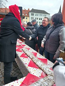 Peter Blei unterwegs auf dem Weihnachtsmarkt
