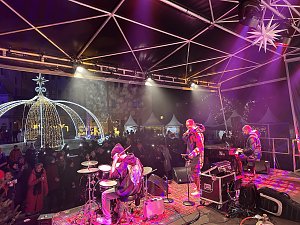 Wei&szlig;e Schlossweihnacht in Sondershausen mit wundervollen Lichtinstallationen