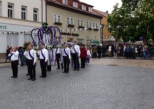 Fliederfest eröffnet