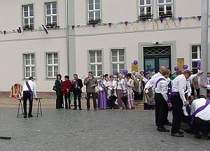 Fliederfest eröffnet