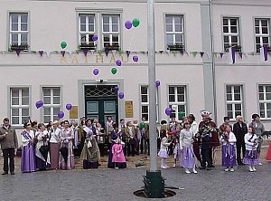 Fliederfest eröffnet