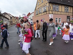 Fliederfest eröffnet