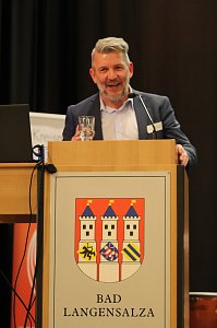 Landrat des Unstrut Hainich-Kreises, Thomas Ahke, beim Neujahrsempfang im KKZ in Bad Langensalza
