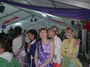 Fliederk&ouml;nigin gew&auml;hlt