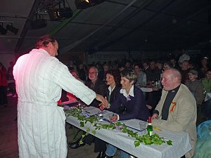 Fliederk&ouml;nigin gew&auml;hlt