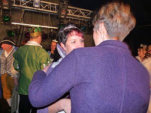 Fliederk&ouml;nigin gew&auml;hlt