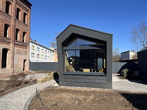 Tiny HOUSE