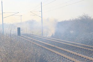 Feuer am Bahndamm bei Wollersleben und Wolkramshausen