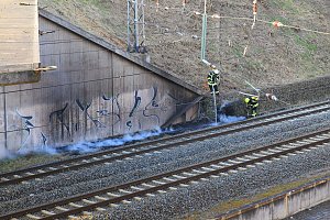 Feuer am Bahndamm bei Wollersleben und Wolkramshausen