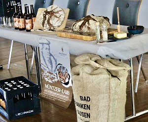 Festbier und leckeres Brot zu 500 Jahre Bauernschlacht, vorgestellt im Regionalmuseum in Bad Frankenhausen