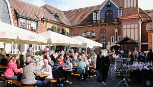 Ostermarkt in der Traditionsbrennerei