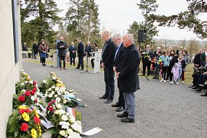 Er&ouml;ffnung des neu gestalteten Nordh&auml;user Ehrenfriedhofs 
