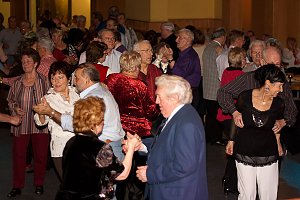 Tanztee im Juni