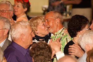 Tanztee im Juni