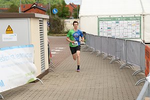 Auf der Zielgerade beim 11. Harztorlauf