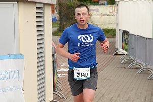 Auf der Zielgerade beim 11. Harztorlauf