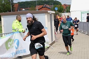 Auf der Zielgerade beim 11. Harztorlauf