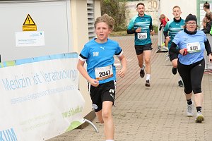 Auf der Zielgerade beim 11. Harztorlauf