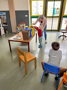 Projekttag zum Thema Abfall bei den Helbeg&auml;nschen in Rockstedt