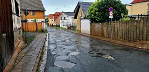Die Stra&szlig;e Steingraben war vor dem grundhaften Ausbau in desastr&ouml;sem Zustand.