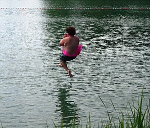 A....bombenmeisterschaft im Naturschwimmbad Heldrungen
