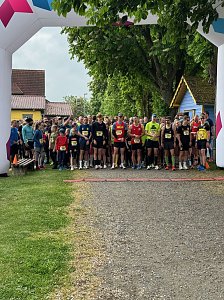 Beim 23. Ellricher Stadtlauf halfen auch die Sch&uuml;ler der Oberschule aus