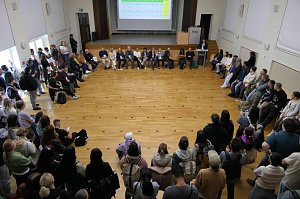 Internationale Begegnung auf dem Campus: Studenten und Lehrer aus ganz Europa tauschten sich im Rahmen der 27. Internationalen Projektwoche an der Hochschule Nordhausen fachlich und kulturell aus.