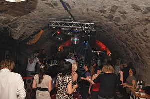 Pfingstparty im Grease
