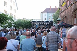 Peter Blei unterwegs auf dem Rolandsfest