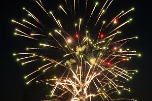 Gro&szlig;es Feuerwerk zum diesj&auml;hrigen Brunnenfest in Bad Langensalza