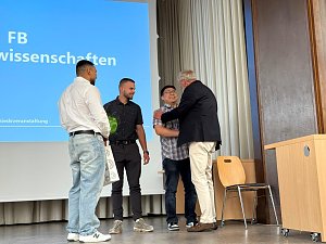 Mit einer feierlichen Veranstaltung im Audimax verabschiedete sich die Hochschule Nordhausen von Prof. Dr.-Ing. Folker Fl&uuml;ggen, der &uuml;ber ein Jahrzehnt den Fachbereich Ingenieurwissenschaften mitpr&auml;gte.
