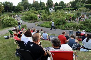Tolle Stimmung im Rosengarten Bad Langensalza mit Reggae-Kl&auml;ngen