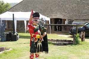 Kanonendonner auf der Pfalz Tilleda
