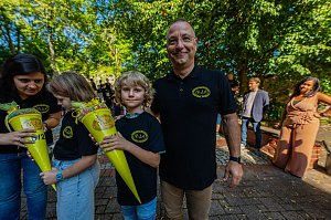 92 neue Sch&uuml;lerinnen und Sch&uuml;ler begr&uuml;&szlig;te man heute am Humboldt-Gymnasium