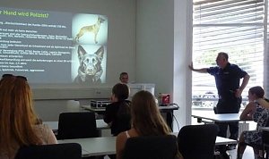 Der Blaulichttag auf dem Platz der Gewerkschaften