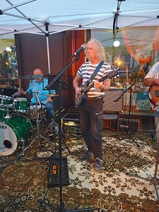 HOFGANG kehrte am vergangenen Wochenende auf die Bühne zurück und spielte beim Jazzclub in der Kurzen Meile