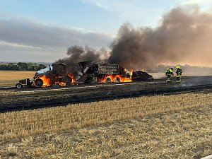 Hoher Schaden nach Feuer auf dem Feld