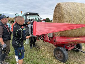 Strohpuppenfest und Strohzirkus in Gro&szlig;lohra