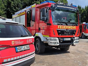 Waldbrand&uuml;bung der Feuerwehren 