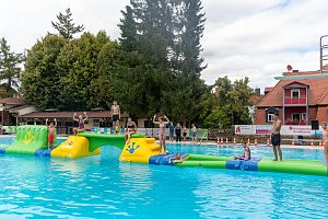 Meerjungfrauenfest im Bleicher&ouml;der Bad