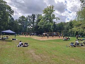 Sommerliches Volleyballturnier