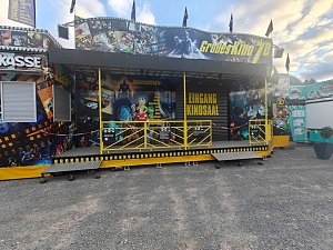 Peter Blei unterwegs auf dem Jahrmarkt