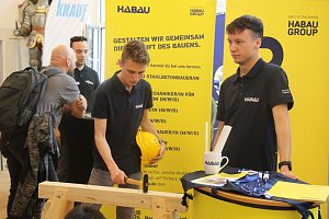 Volles Haus zur Berufsmesse "BAM" im Bleicher&ouml;der Kulturhaus