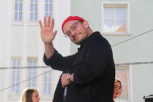 Nordhausen zusammen feiert auf dem Rathausplatz