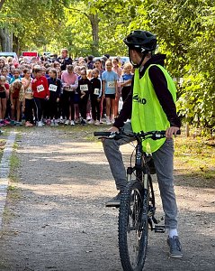 Kreis-Crosslauf auf dem J&uuml;denh&uuml;gel