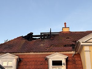 Ausma&szlig; der Sch&auml;den an der Villa Italia nach dem Brand heute Nacht